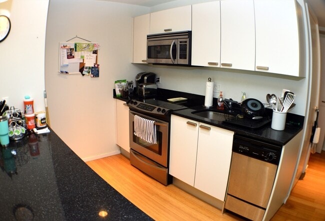 Foto del edificio - 1 Earhart St