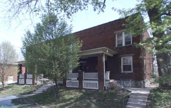 Foto del edificio - 2346 East Ave