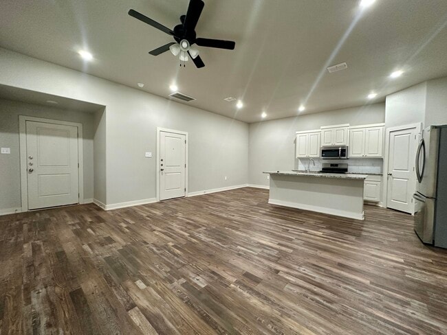 Foto del edificio - 5512 122nd Street