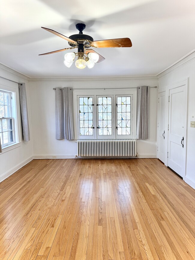 Building Photo - 130 Orlin Ave SE