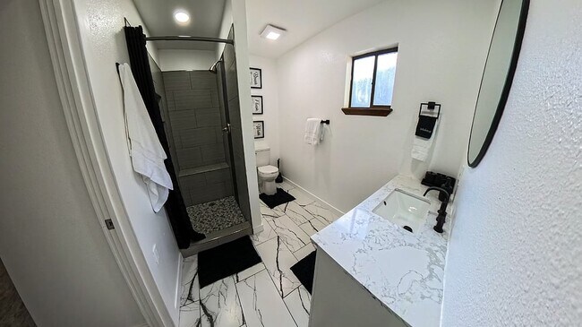 Foto del edificio - Enchantment Executive Villas LLC