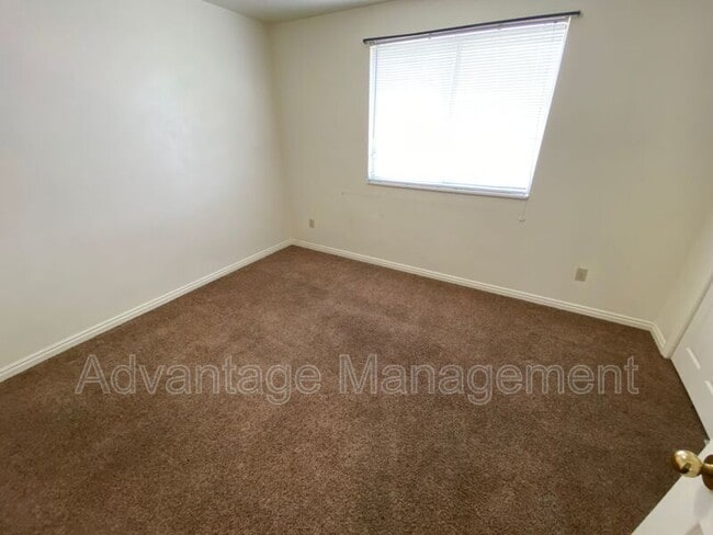 Building Photo - 2112 W 220 N