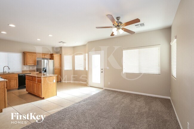 Foto del edificio - 3723 Prairie Orchid Ave