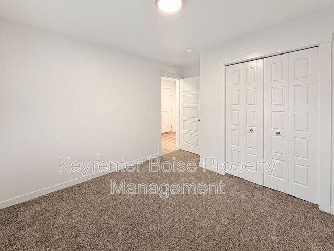 Foto del edificio - 2929 W Silver River St