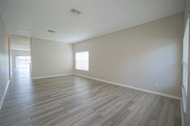 Building Photo - 9468 Leatherwood Ave