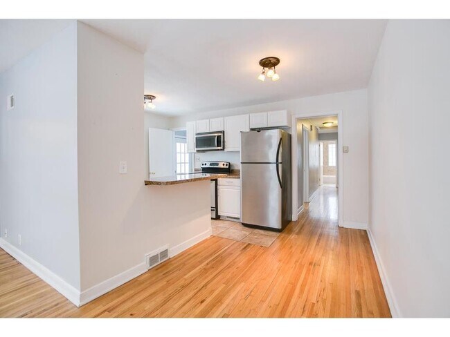 Foto del edificio - 3964 Xenwood Ave S