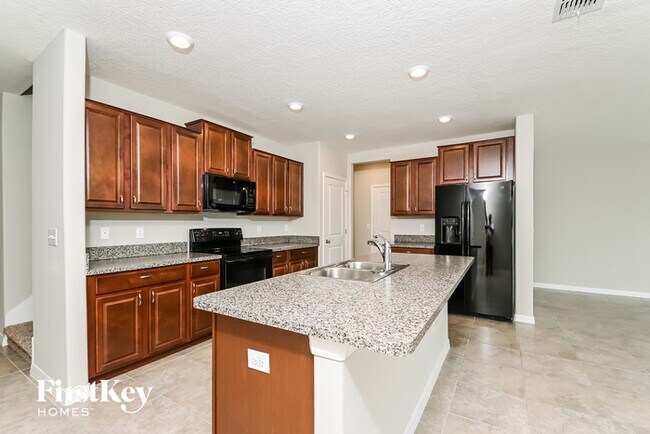 Foto del edificio - 14827 Crescent Rock Drive