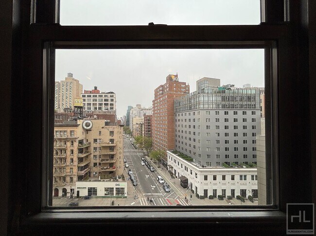 Foto del edificio - Fourth Avenue