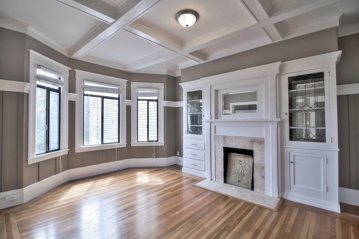 Primary Photo - 534 5th Ave