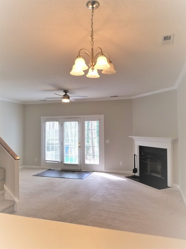 Foto del edificio - 7309 Bonnie Ridge Ct