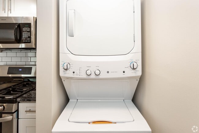 Photo - 1550 Fairmont St Townhome