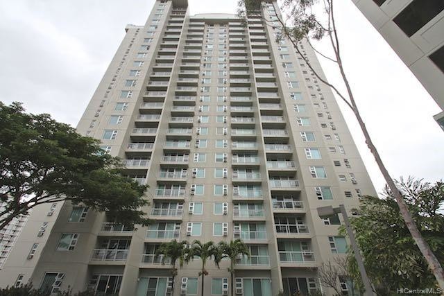 Building Photo - 215 king St