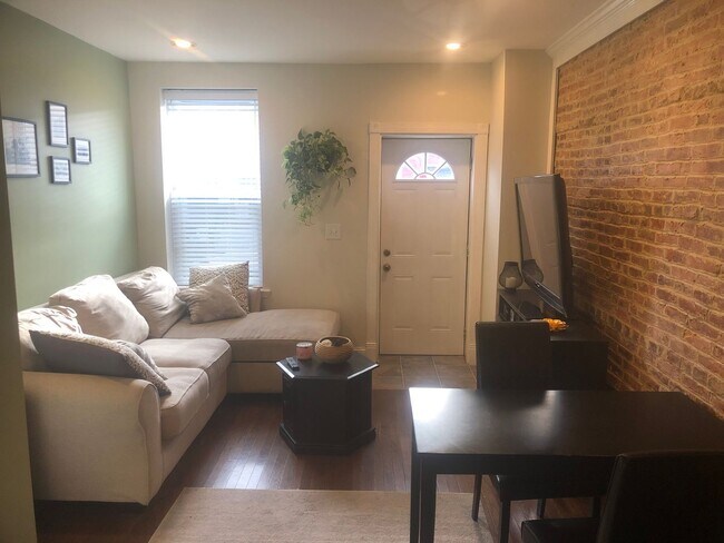 Foto del edificio - 3307 Paine St