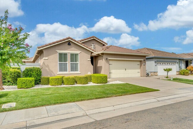 Building Photo - Exceptional Single-Story Home for Rent
