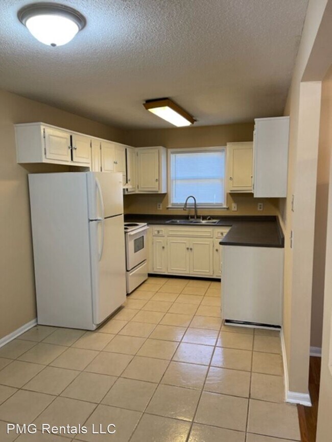 Building Photo - 3 br, 2 bath House - 19 Sagebrush
