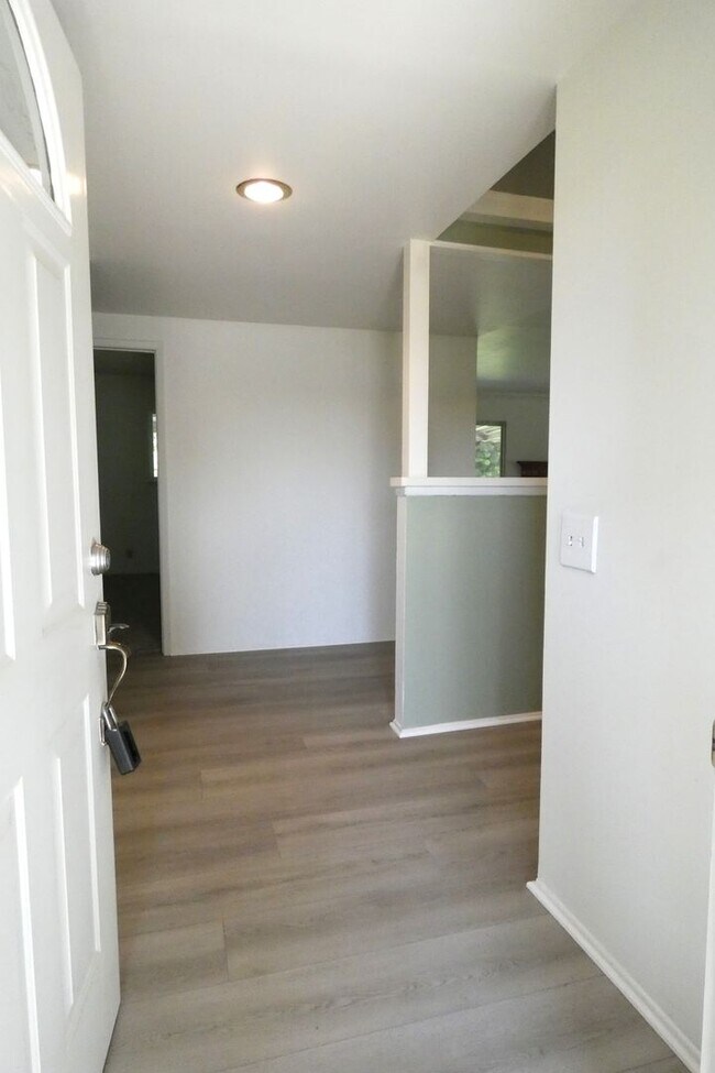 Foto del edificio - *Available NOW  in Whittier!*