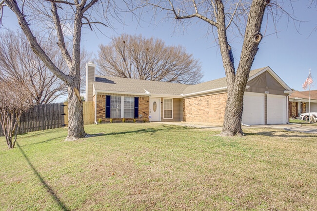 Building Photo - 7401 Deer Park Dr. Fort Worth, TX 76137