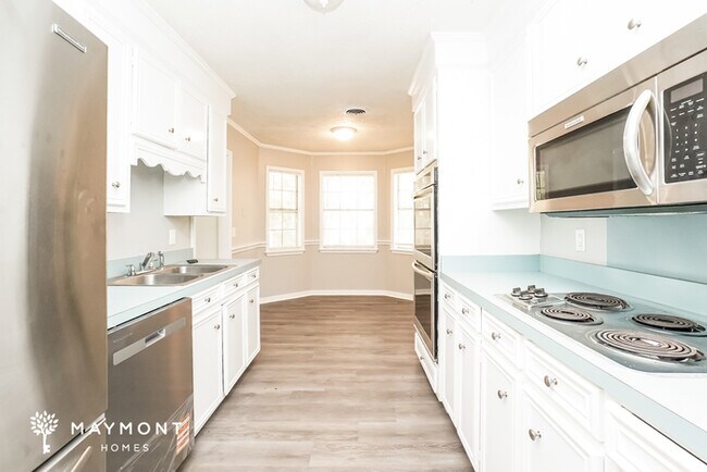 Foto del edificio - 34 Pebble Hill Dr