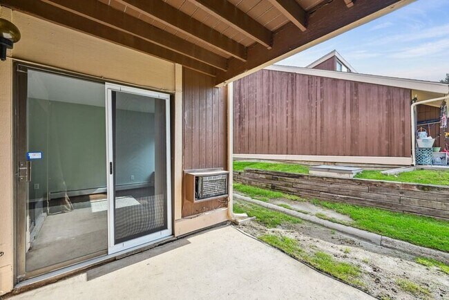 Building Photo - 4255 N Carefree Cir