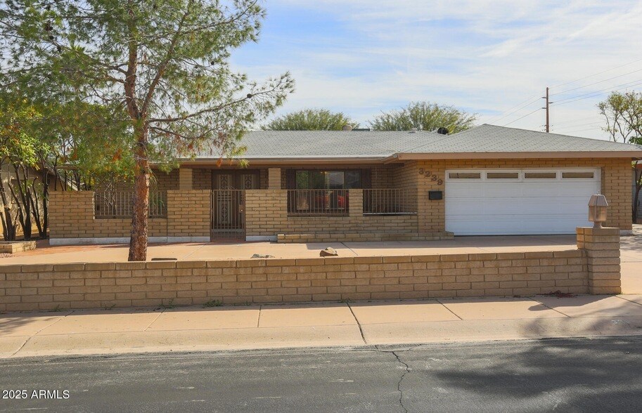 Primary Photo - 3239 S Lebanon Ln