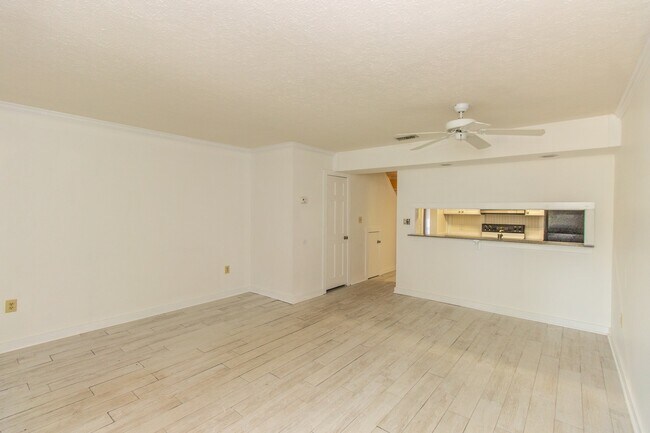 Building Photo - 1464 Glenns Bay Road