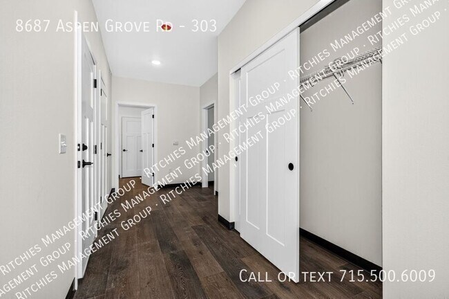 Foto del edificio - 8687 Aspen Ln
