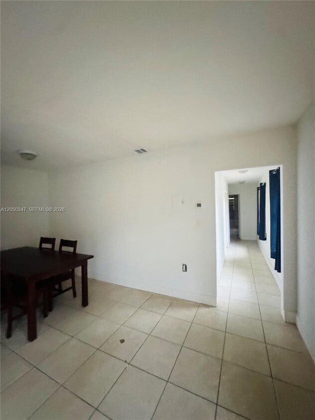 Foto del edificio - 800 NW 56th St