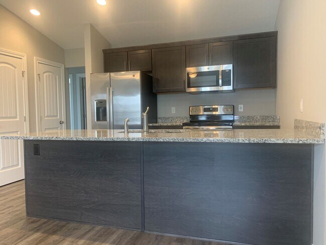 Foto del interior - Ledgestone Townhomes