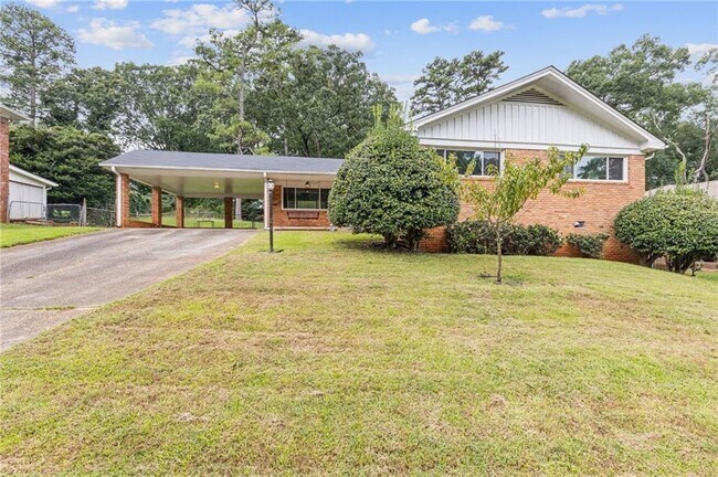 Foto del edificio - 1435 Thomas Rd