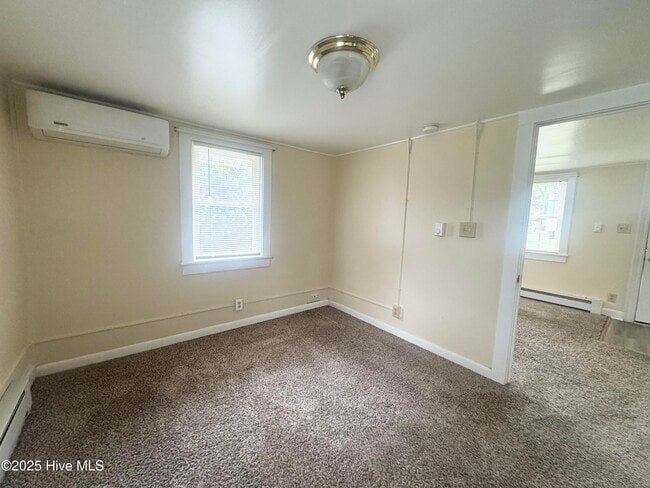 Building Photo - 704 Agawam St