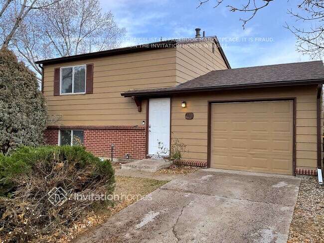 Foto del edificio - 4880 S Quintero St