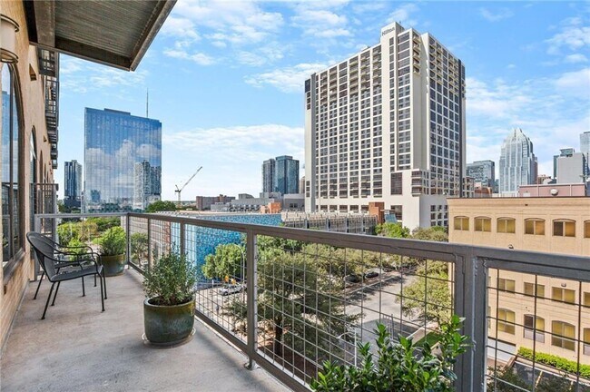 Foto del edificio - 507 Sabine St