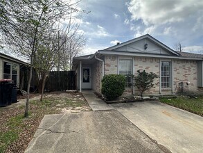 Building Photo - 6939 Greenyard Dr