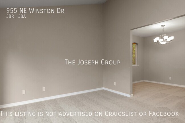 Building Photo - Spacious 3BR/2.5BA East Bremerton Home!