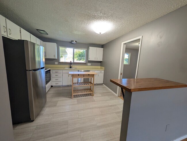 Foto del edificio - Comfortable Single-Story Rambler in Central Kitsap