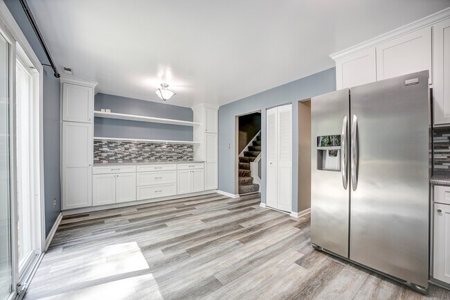 Foto del edificio - 13711 Flowing Brook Ct