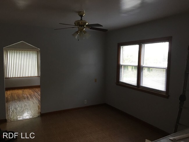 Building Photo - 3 br, 2 bath House - 18150 N. Spencer Road