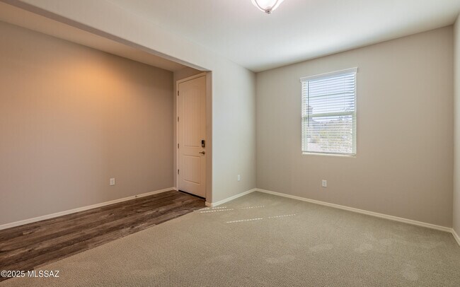 Foto del edificio - 10324 S Barlow Way