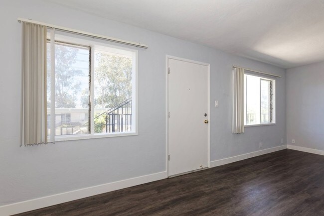 Building Photo - 261 Fairmount Ave