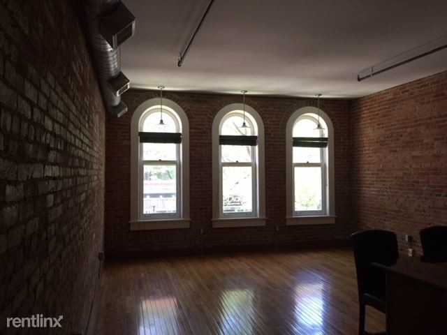 Building Photo - 2 br, 1 bath Condo - Main St. Loft Condo