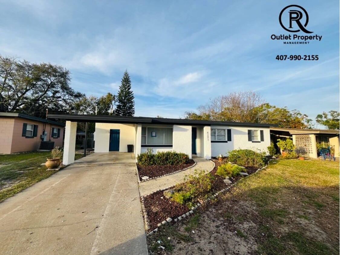 6121 W Ridgewood Ave, Orlando, FL 32835 House Rental in Orlando, FL