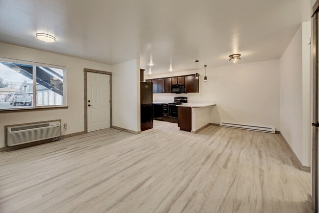 Building Photo - 3103 Cooney Dr
