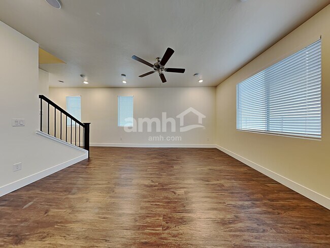 Foto del edificio - 6714 W Spriggel St