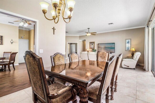 Foto del edificio - 3598 Woods Walk Blvd