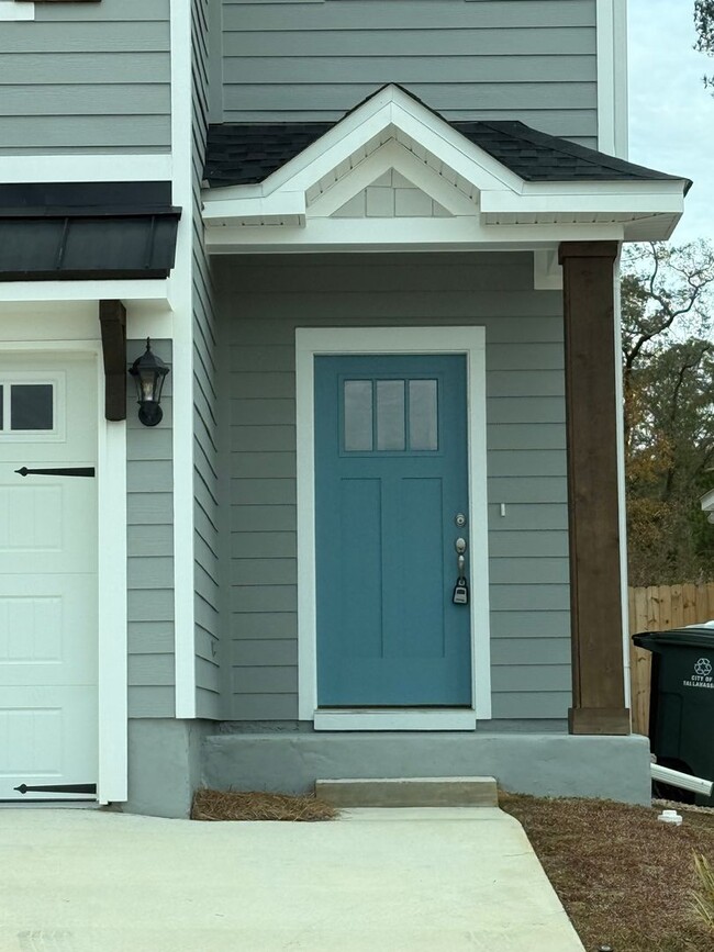 Building Photo - NE Tallahassee Home in Top School District