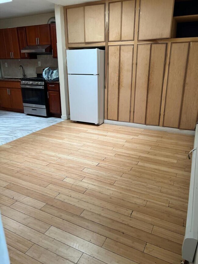 Foto del edificio - 640 44th St