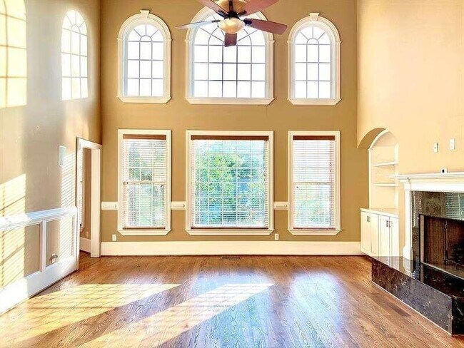 Foto del edificio - 1701 Old Canton Rd