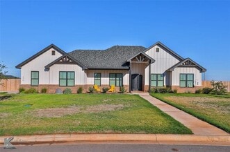 Building Photo - 236 Runnymede Wy
