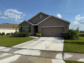 Building Photo - 9511 Potomac Dr