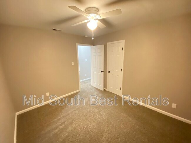 Building Photo - 625 W Raines Rd